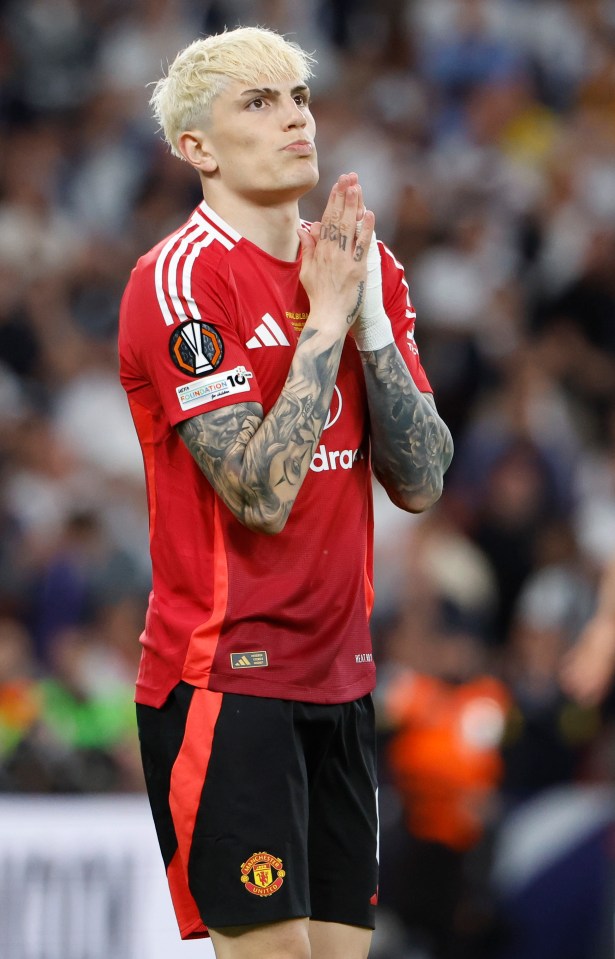 Alejandro Garnacho of Manchester United during a soccer game.