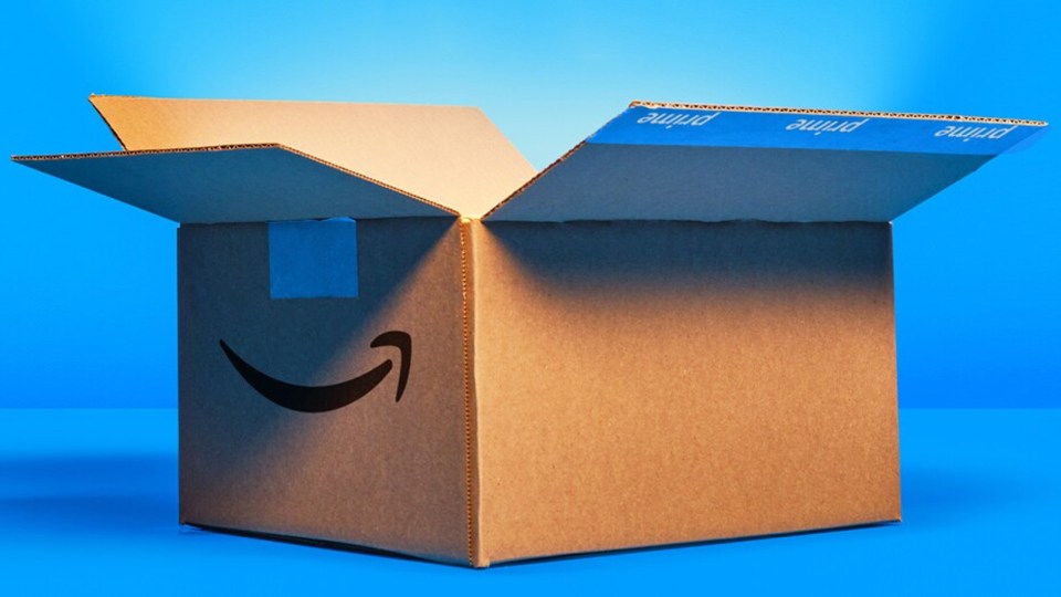 Open Amazon Prime box.