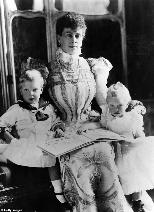 Queen Mary with her children Prince Henry and Princess Mary