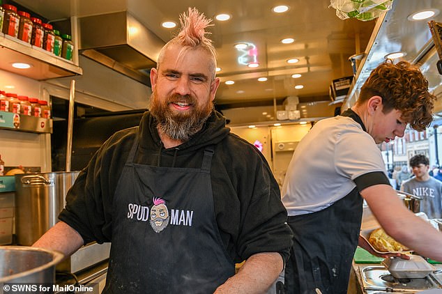 Spudman¿s victory against officialdom has not gone down so well with some in the town who claim that his high profile is undeserved