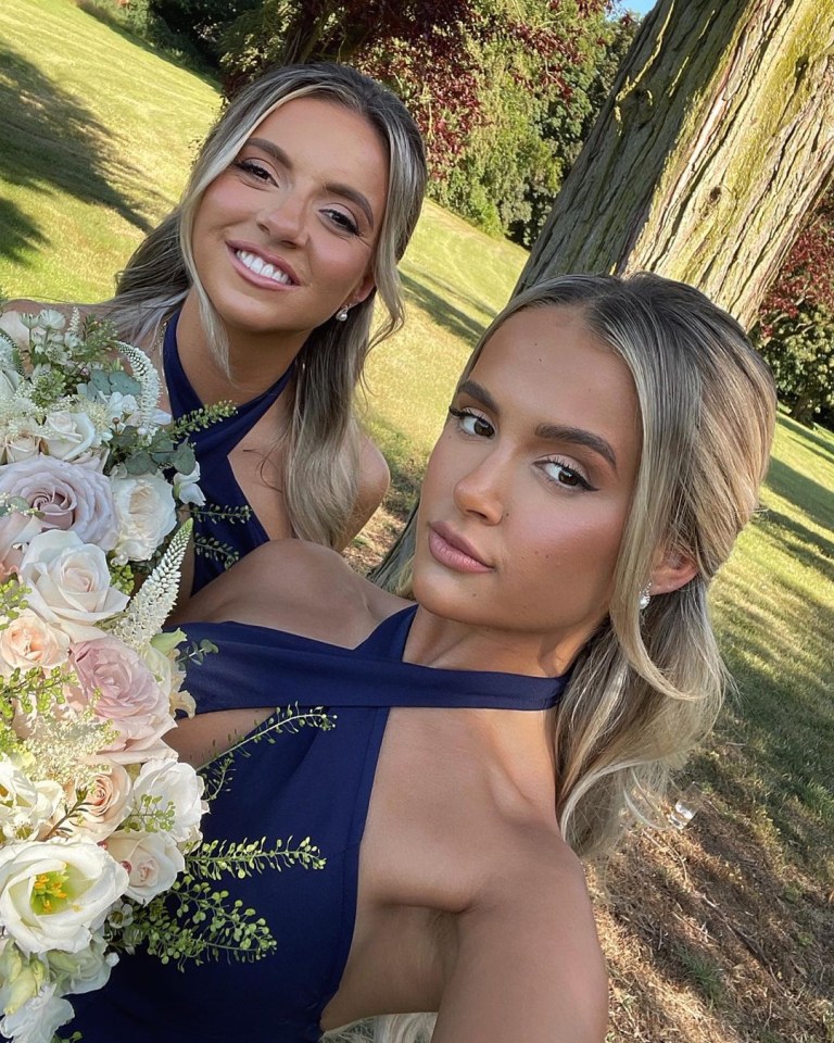 Zoe is sister to Molly-Mae Hague