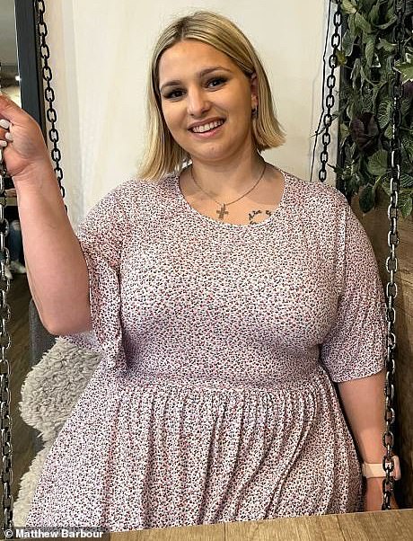 Before Rhianna's weight loss, she feared that she might die if she waited three years for surgery on the NHS