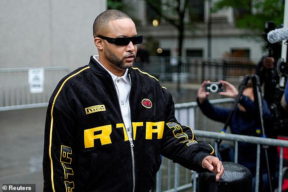 Stylist Deonte Nash exits the federal court after testifying during the Sean "Diddy" Combs sex trafficking and racketeering conspiracy trial at U.S. court in Manhattan, in New York City, U.S., May 28, 2025. REUTERS/Eduardo Munoz