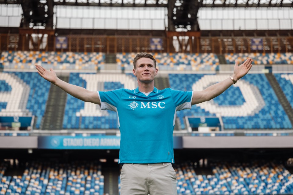 SSC Napoli unveils new signing Scott McTominay.