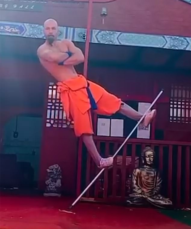 Shi Heng Yi's appeal lies not just in his astonishing physical feats, like balancing on a tilted pole, but also his claims that thinking and acting like a Shaolin can help us all in our everyday lives