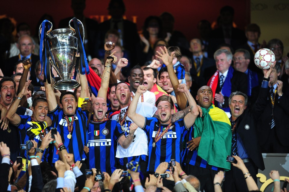 Inter Milan players celebrating their UEFA Champions League victory.
