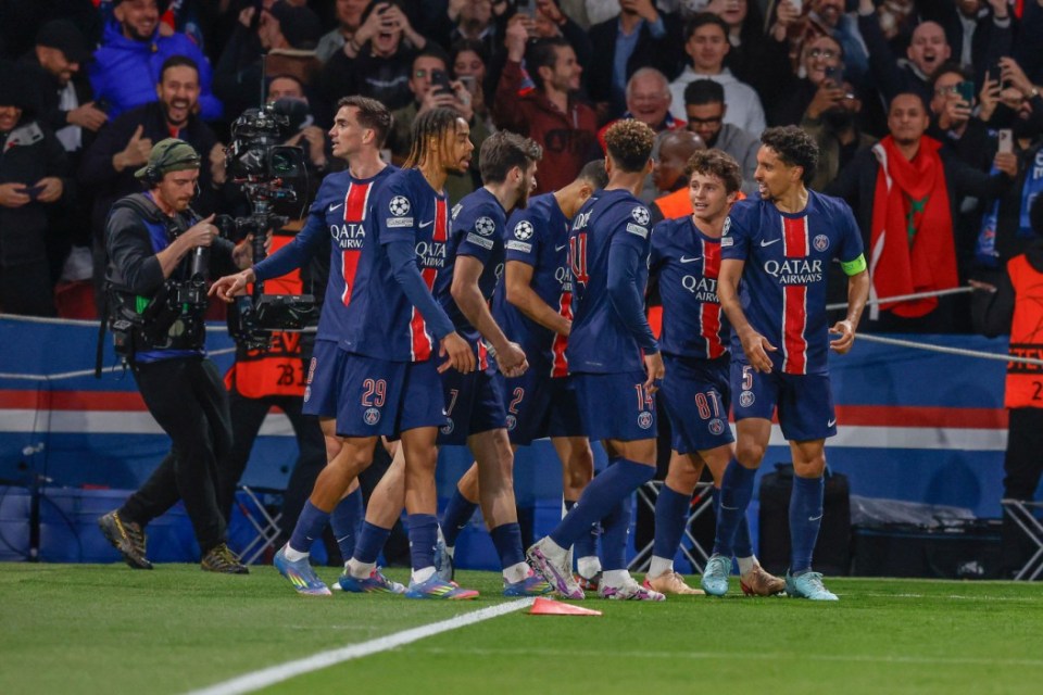 Alamy Live News. 3B8MJKN Paris, Paris, France. 7th May, 2025. Celebration of PSG after scoring during the UEFA Champions League semi-final 2nd leg between Paris Saint Germain and Arsenal at the Parc des Princes Stadium - Paris - France (Credit Image: ¿ Loic Baratoux/ZUMA Press Wire) EDITORIAL USAGE ONLY! Not for Commercial USAGE! This is an Alamy Live News image and may not be part of your current Alamy deal . If you are unsure, please contact our sales team to check.