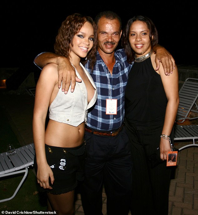 They seemed to have reconciled before his sock death at age 70. Rihanna is seen with her dad and half sister in 2006