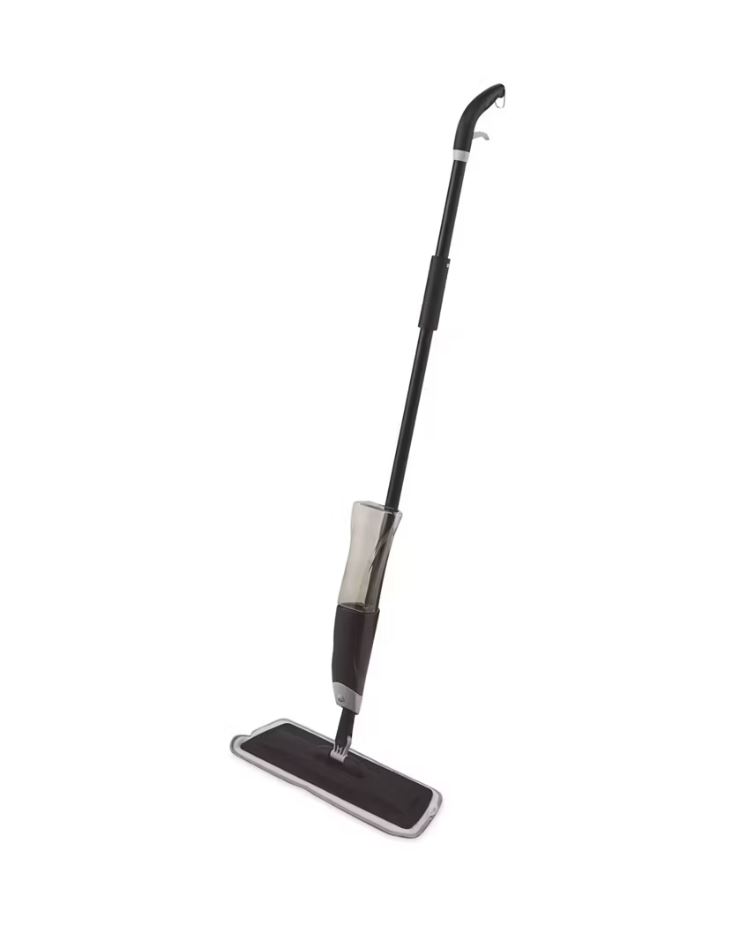 Spray mop set.
