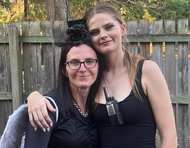 Pheobe Bishop's maternal aunt received a series of disturbing texts from the teen on April 26, several weeks before her disappearance (pictured, Pheobe with her mother Kylie Johnson)