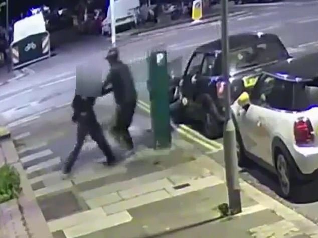 After luring in his victim by asking for directions, Boxall got out the car and grabbed her