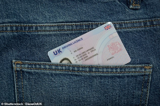 You won't be getting your ID out anymore! The Department for Science, Innovation and Technology (DSIT) has confirmed that digital driving licences are arriving later this year