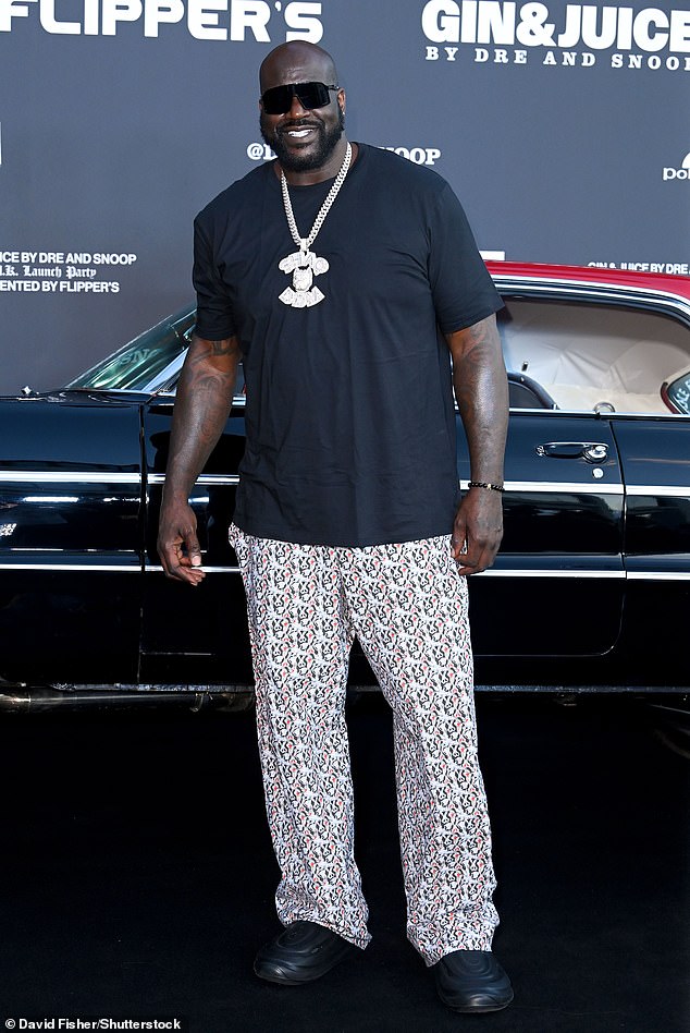 Shaquille O'Neill stands at a towering 7'1 and has size 22 feet