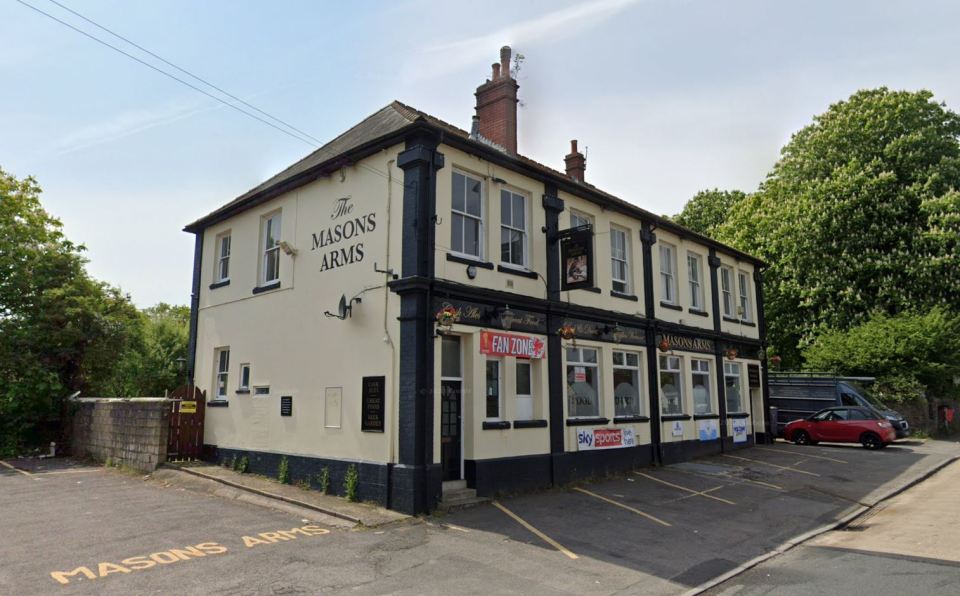 The Masons Arms pub in Caerphilly.