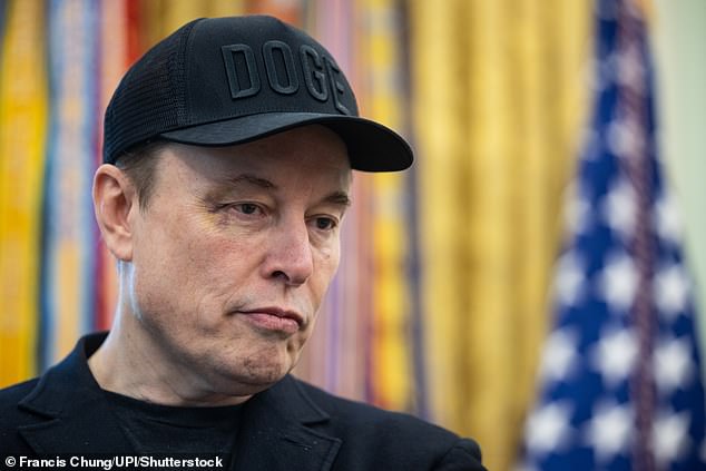 Elon Musk sports a black eye as he and Donald Trump hold a press conference announcing his departure from the Trump administration in the Oval Office on Friday