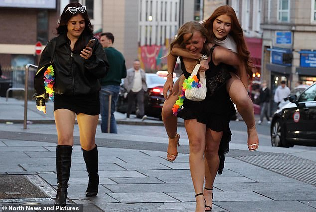 When the heels later became uncomfortable, ladies were seen happily offering up piggyback rides for their fellow friends in Newcastle