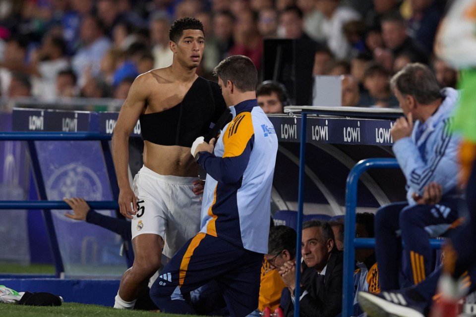 Mandatory Credit: Photo by Manu Reino/DeFodi Images/REX/Shutterstock (15266893da) Jude Bellingham (Real Madrid CF) looks on during the LaLiga match between Getafe CF and Real Madrid at Coliseum on April 23, 2025 in Getafe, Spain. (Photo by Manu Reino/DeFodi Images) Getafe CF v Real Madrid - LaLiga - Coliseum, Getafe, Spain - 23 Apr 2025