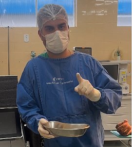Brazil-based urinary system specialist Dr Thales Andrade has warned of the dangers of drinking too many fizzy drinks, as he had to remove 35 stones from a man's bladder