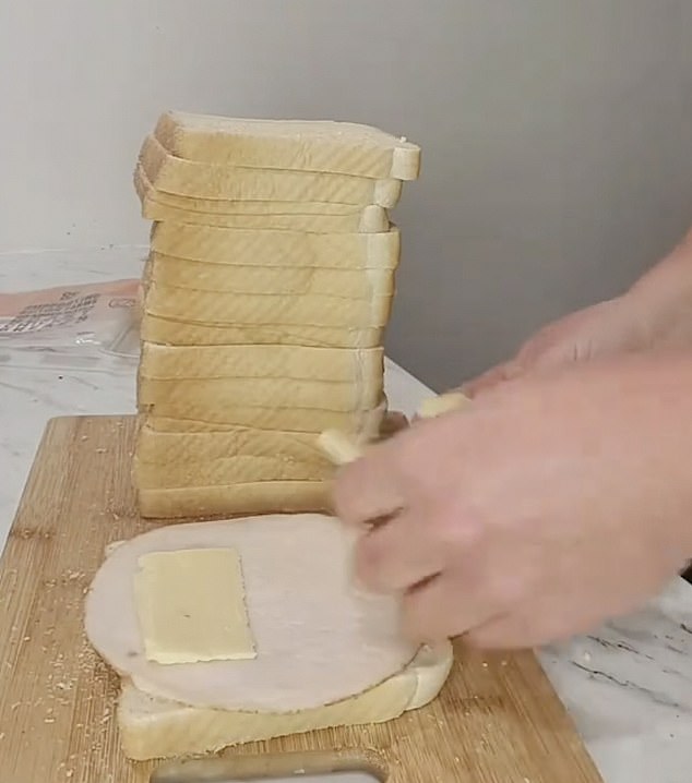 A savvy mother has detailed how she makes a weeks worth of sandwiches for just 30p each - but some people aren't convinced