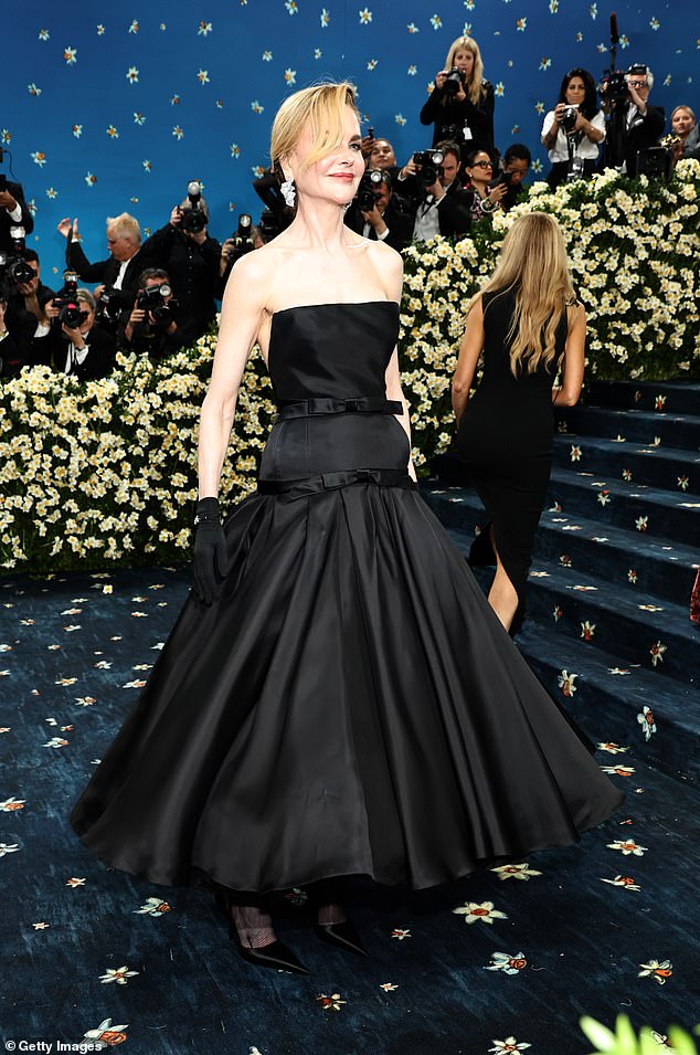 Nicole Kidman, 57, went all out for the 2025 Met Gala in New York City on Tuesday as she debuted a complete hair transformation