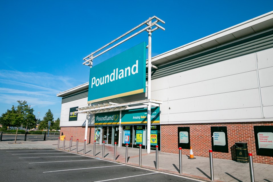 Poundland store exterior.