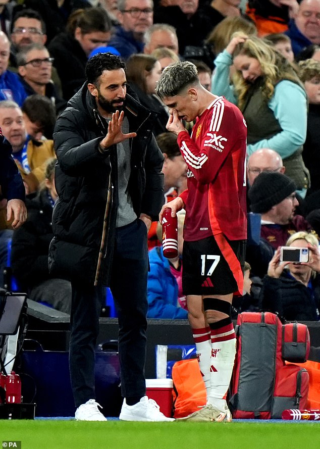 Ruben Amorim warned Alejandro Garnacho to ¿pray¿ he can find a new club this summer as he effectively kicked the player out of Manchester United in front of his team-mates