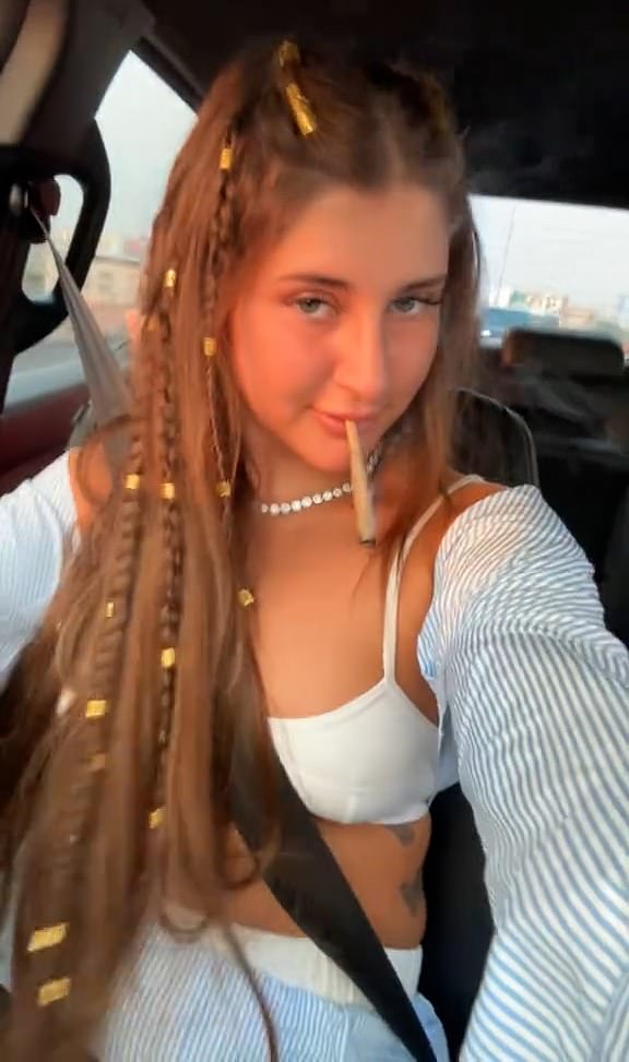 A bikini-clad Bella seems to have presented herself as Bonnie in a Bonnie and Clyde scenario