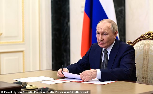 Trump says he'll call Putin on MONDAY to stop the Ukraine 'bloodbath' as over 5,000 soldiers die weekly – and promises to speak to Zelensky and NATO leaders next