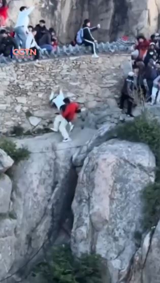 Couple falling from a 5,000ft mountain.