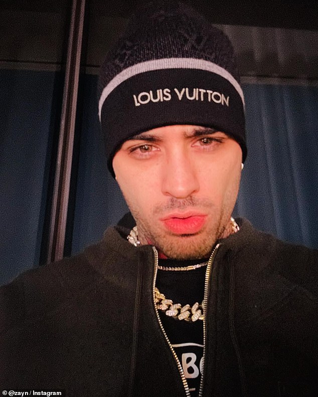 The musician, 32, has been rocking the more unkempt look in recent weeks, after previously showing off a closely-shaved appearance while on tour earlier this week