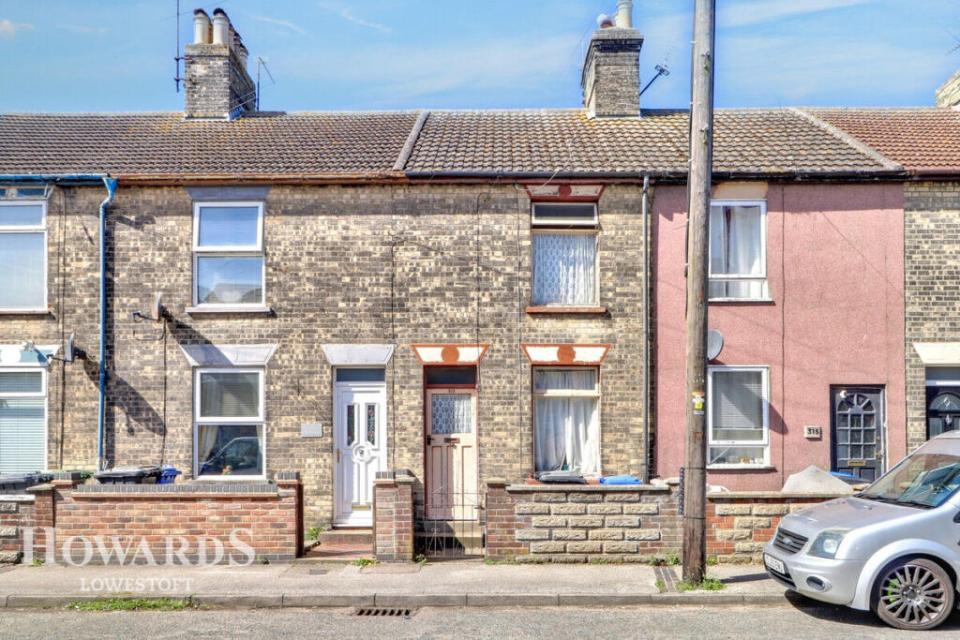 Two-story brick terraced houses.