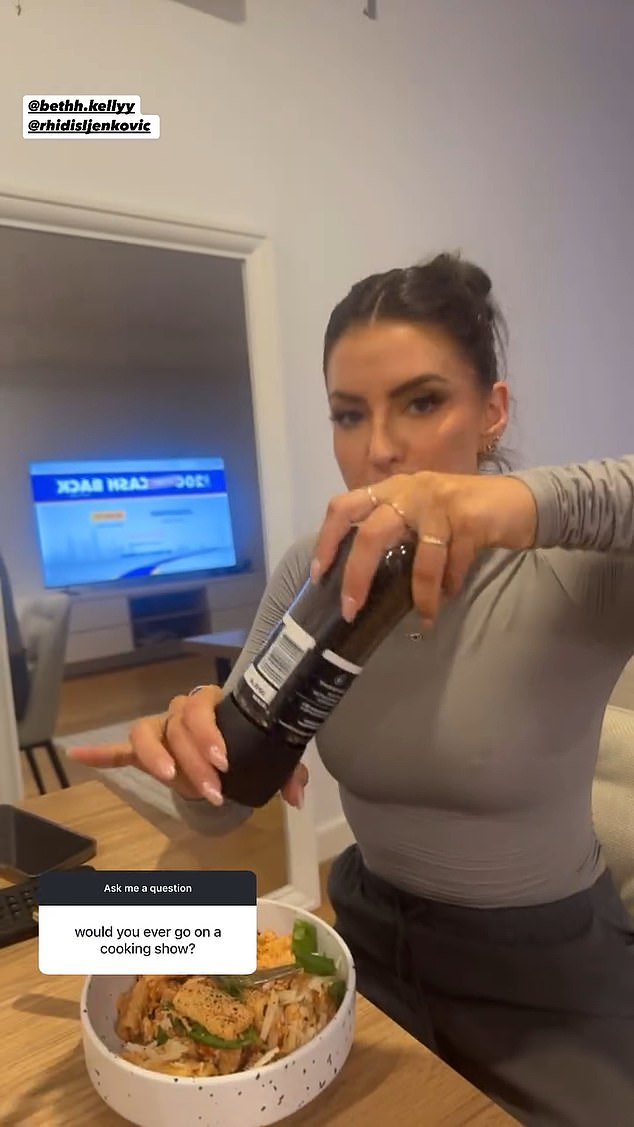 Jeff, who runs the popular foodie Instagram account Jeff Eats, shared a candid moment during a cosy dinner with his girlfriend Rhi and fellow MAFS bride Beth Kelly, where he teased the idea of fronting his own cooking show