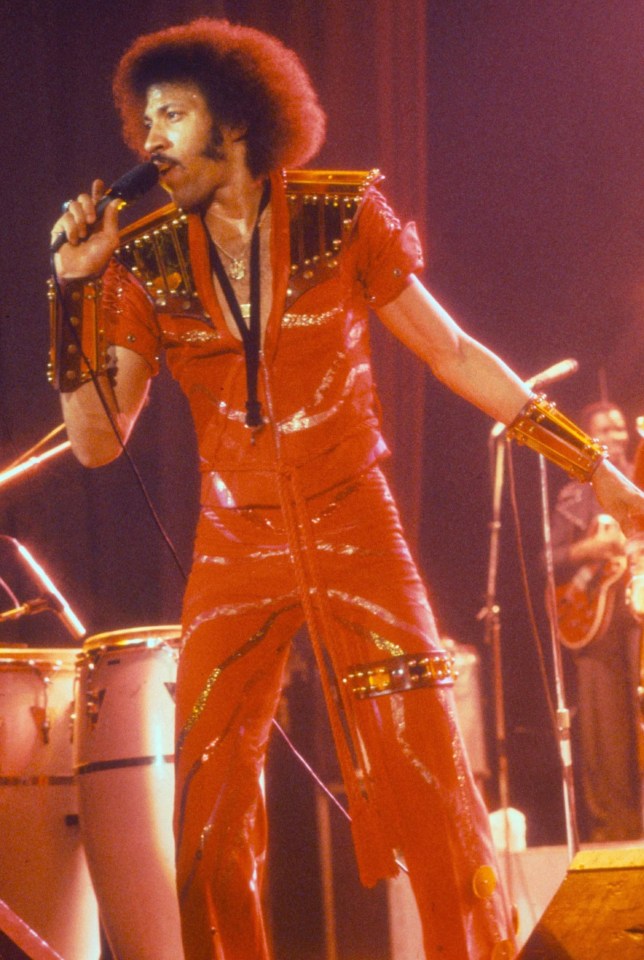 Lionel Richie of the Commodores performing in 1979.