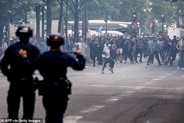 Tensions flared between sections of the crowd and police during Sunday's victory parade