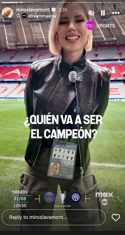 Woman at soccer stadium asks, "¿Quién va a ser el campeón?" (Who will be the champion?)