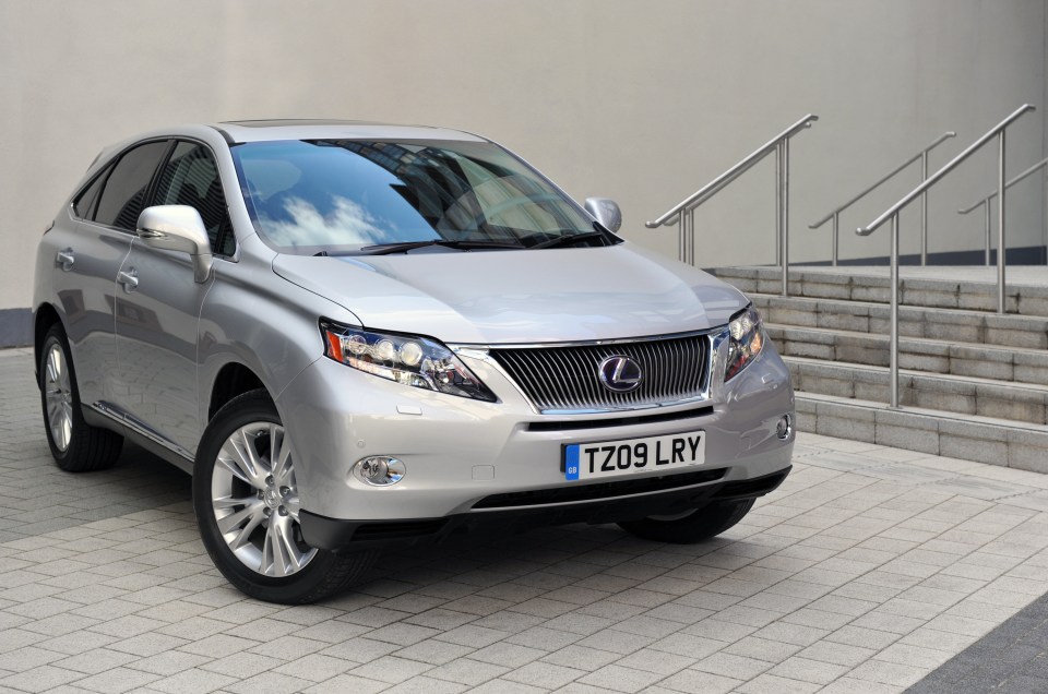 Lexus RX 450h.