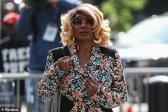 Janice Combs, mother of Sean "Diddy" Combs, arrives at U.S. federal court for Sean "Diddy" Combs' sex trafficking and racketeering conspiracy trial in Manhattan in New York City, U.S., June 2, 2025. REUTERS/Kylie Cooper