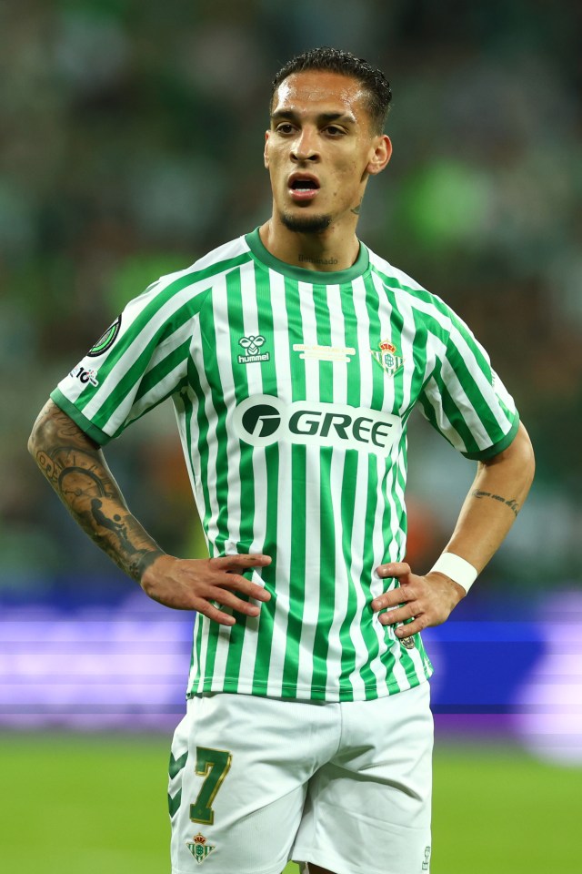 Antony of Real Betis during a soccer match.