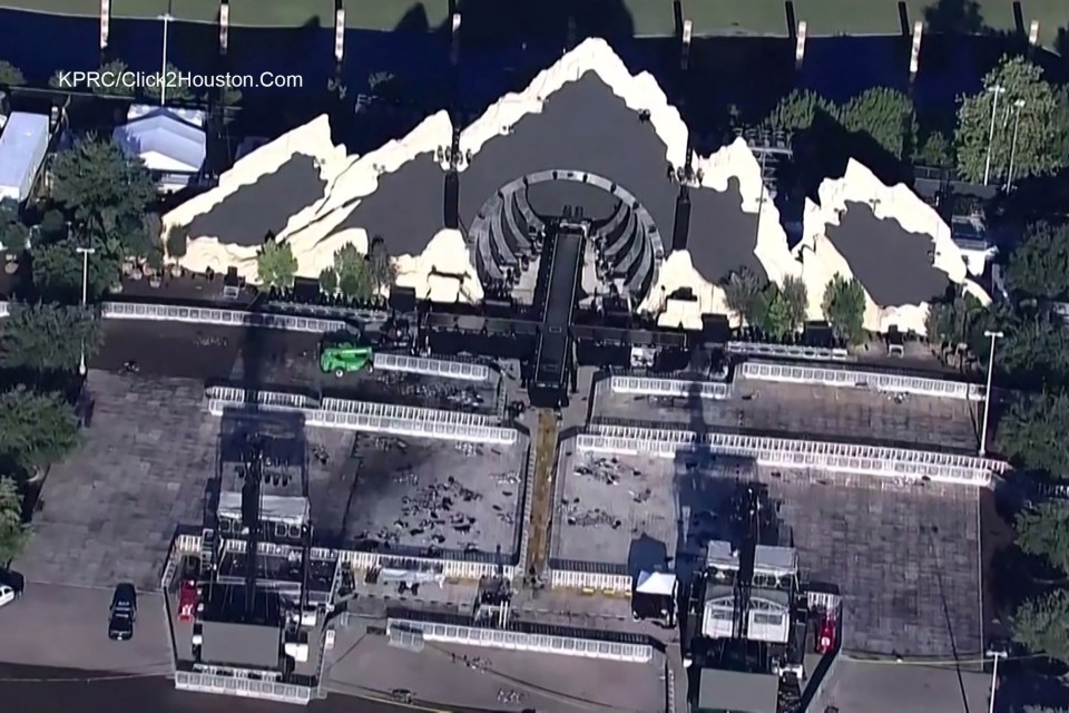 Aerial view of the Astroworld festival main stage after the tragedy.