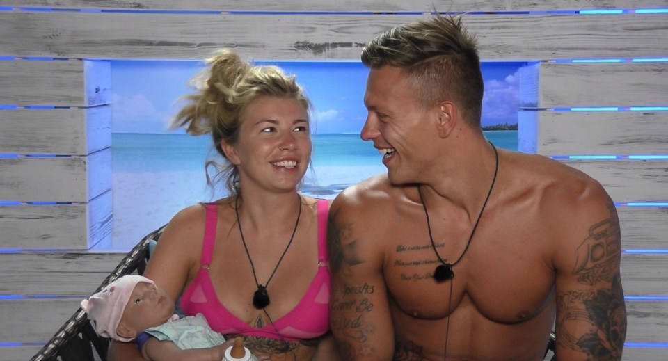 Olivia Buckland and Alex Bowen on Love Island.