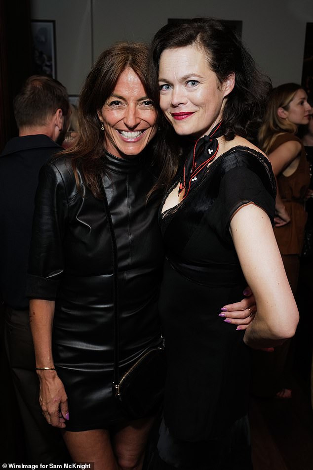 Davina posed with Jasmine Guinness