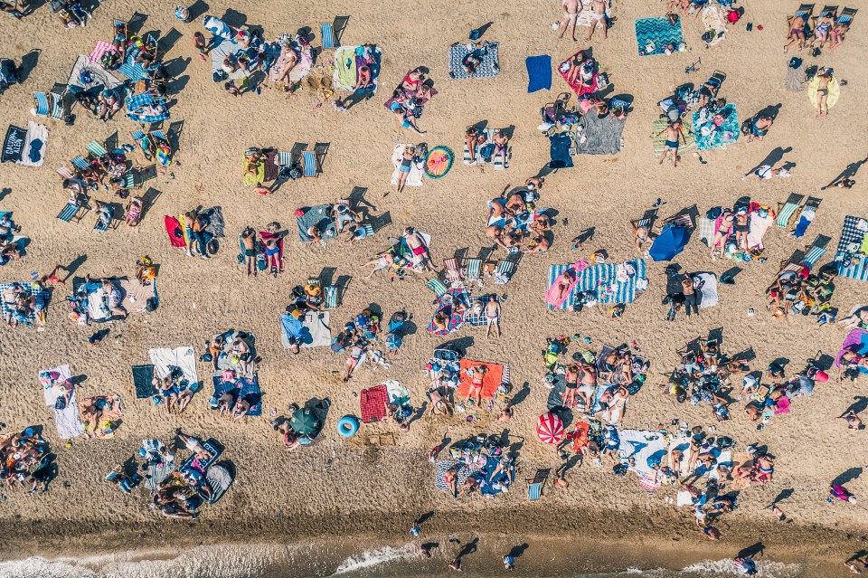 Aerial view of a crowded beach.