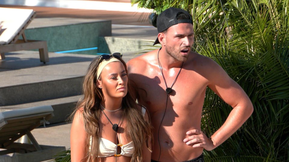 Harriet Blackmore and Ronnie Vint on Love Island: All Stars.