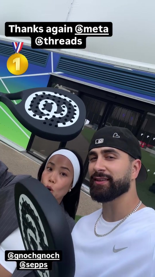 Lochan Nowacki and a woman holding padel rackets.