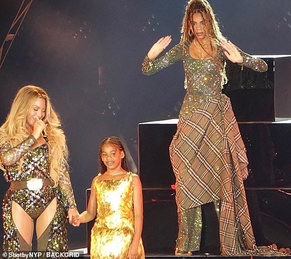 Los Angeles, CA  - Beyonce puts on a show on day one of her highly anticipated "Cowboy Carter" Tour in Los Angeles. As a surprise, she included her youngest daughter Rumi Carter to the show along with her eldest daughter, Blue Ivy Carter.  Pictured: Beyonce, Blue Ivy Carter, Rumi Carter  BACKGRID USA 28 APRIL 2025   BYLINE MUST READ: ShotbyNYP / BACKGRID  USA: +1 310 798 9111 / usasales@backgrid.com  UK: +44 208 344 2007 / uksales@backgrid.com  *UK Clients - Pictures Containing Children Please Pixelate Face Prior To Publication*