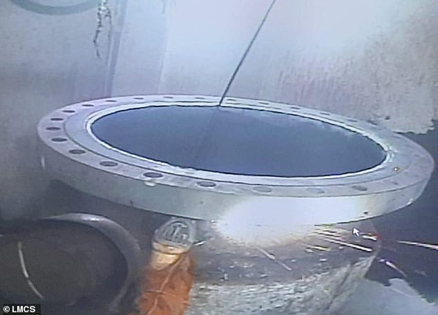 Autopsies would later reveal that one of the four men trapped inside the pipe may have been alive for up to 39 hours