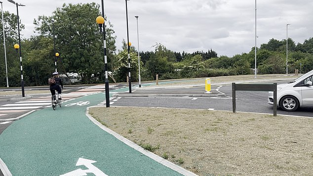 The frustration of the motorist only grew, Poppy said, as it continued to wait for her to take up her right of way