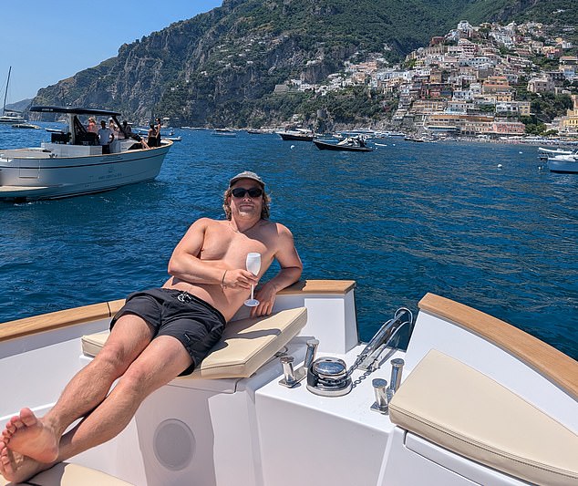 Ian later has a four-hour boat ride and says: 'Our 13-metre vessel ¿ worth around half a million pounds - is decked out with plush cream leather cushions and the minibar stocked with Prosecco'
