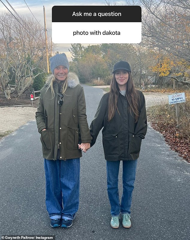 Dakota had forged a close bond with Chris' ex Gwyneth (pictured together)