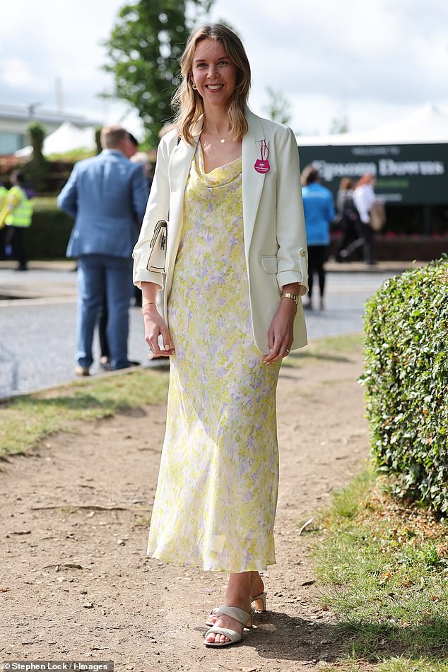 However, others chose to play it safe with the weather, adding a stylish blazer